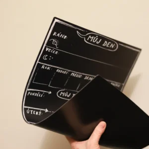 Ohebná černá magnetická tabule Caromat magnetky pro děti základní deska.
