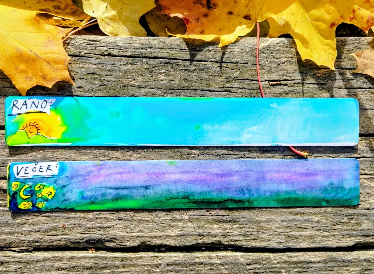 Magnetické pruhy Čáromat s označením RÁNO a VEČER, ideální pro přehledný denní plán dětí.