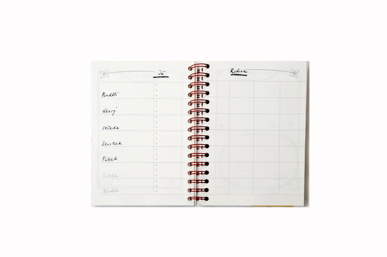 Nedatovaný diář Caromat – týdenní přehled s oddělením pro rodinu