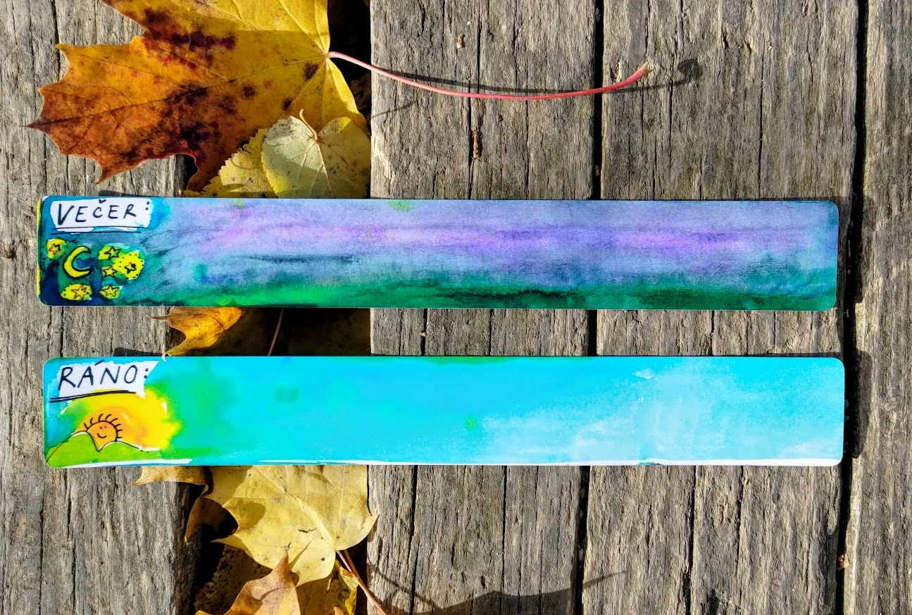Magnetické pruhy Čáromat s označením RÁNO a VEČER, ideální pro přehledný denní plán dětí.
